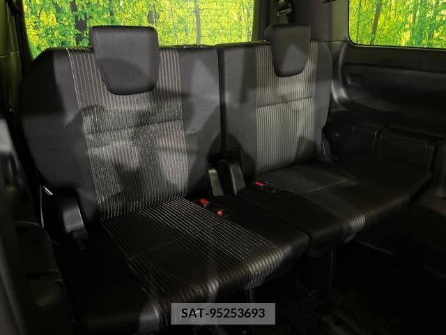 Toyota VOXY 2019-02 347581-10
