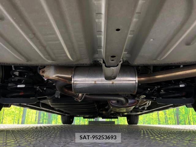 Toyota VOXY 2019-02 347581-19