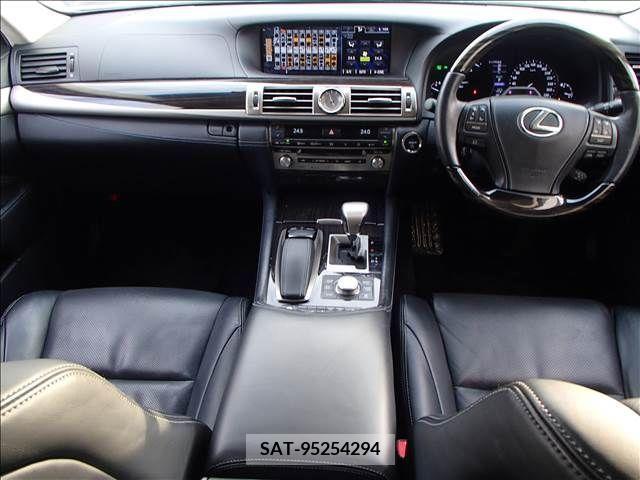 Lexus LS 2013-07 316818-1