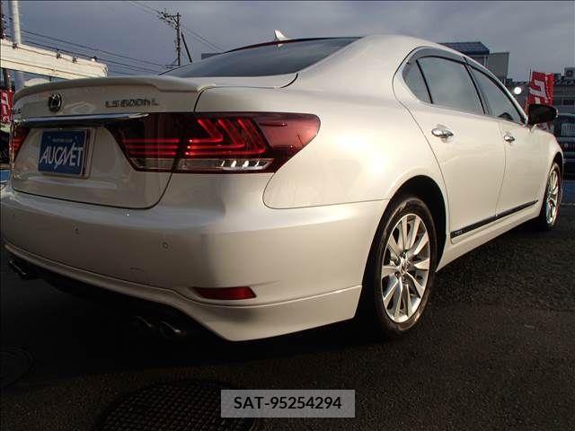 Lexus LS 2013-07 316818-4