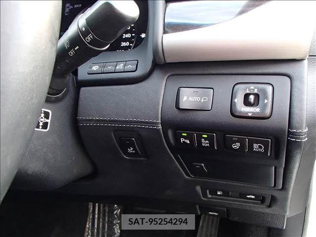 Lexus LS 2013-07 316818-14