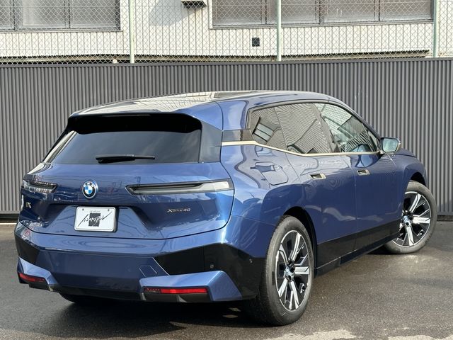 Bmw IX 2022-08 28125-8