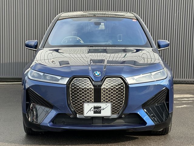 Bmw IX 2022-08 28125-3