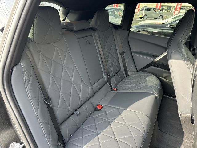 Bmw IX 2022-08 28125-13