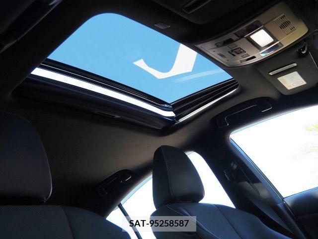 Lexus IS 2021-05 228383-9