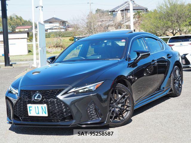 Lexus IS 2021-05 228383-0