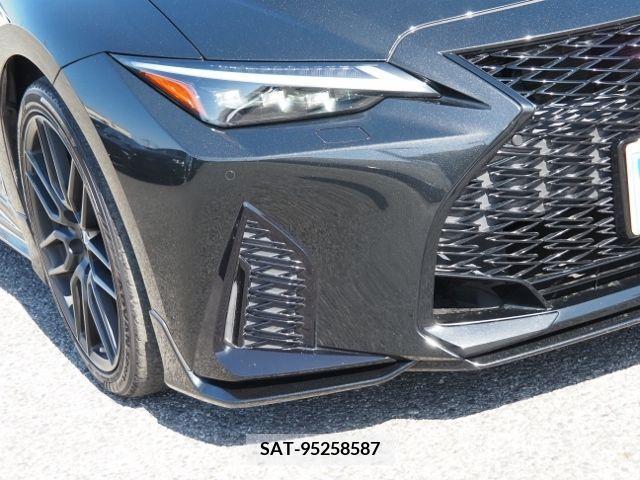 Lexus IS 2021-05 228383-6