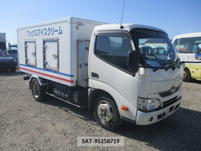 Hino DUTRO 2017-02 251834-0