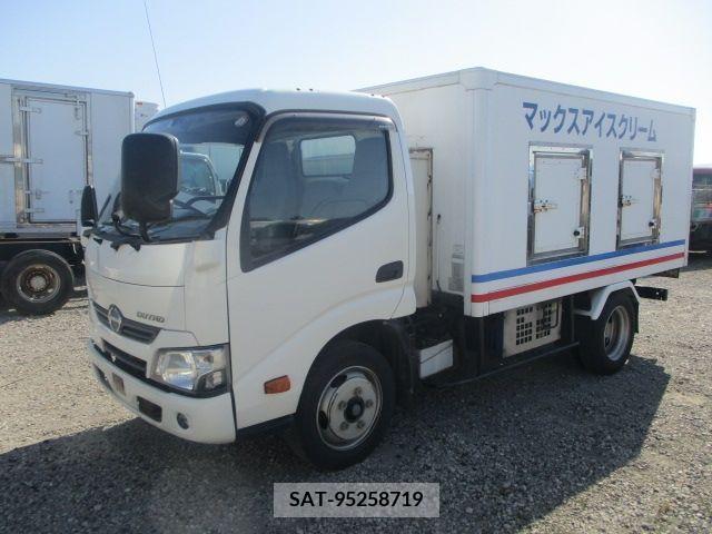Hino DUTRO 2017-02 251834-3