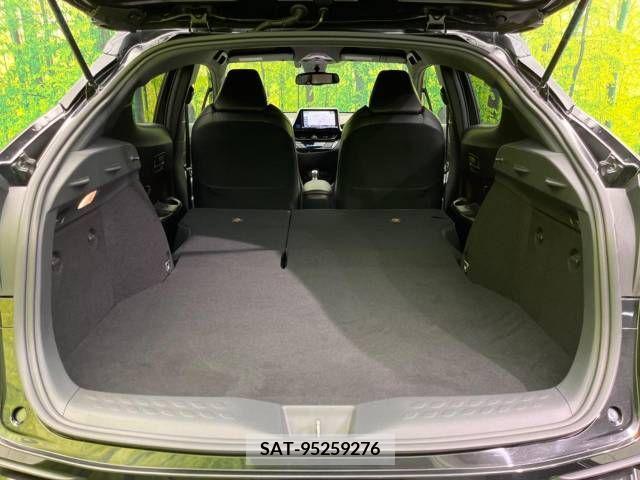 Toyota C-HR 2017-05 264199-10