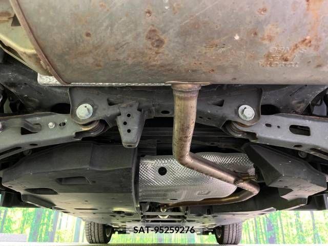 Toyota C-HR 2017-05 264199-19