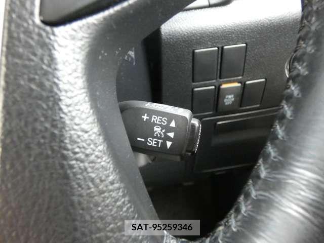 Toyota ALPHARD 2017-01 373932-12