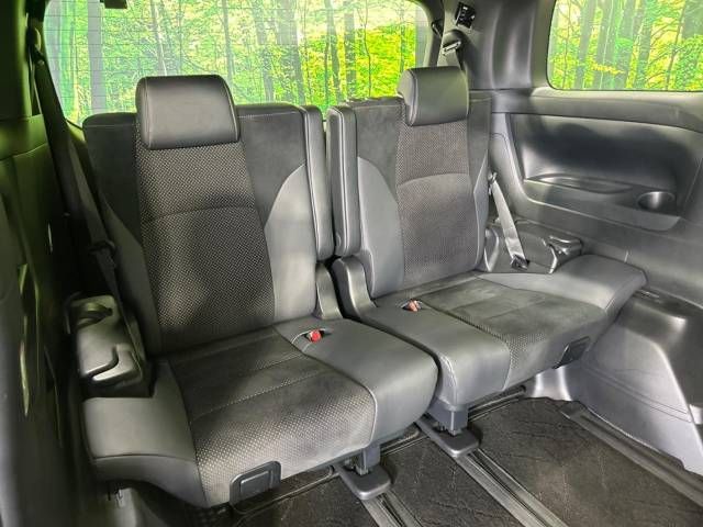 Toyota ALPHARD 2021-05 12749-10