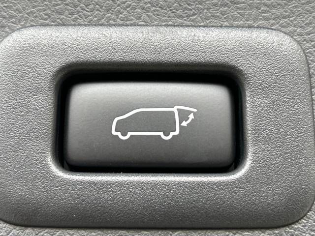 Toyota ALPHARD 2021-05 12749-6