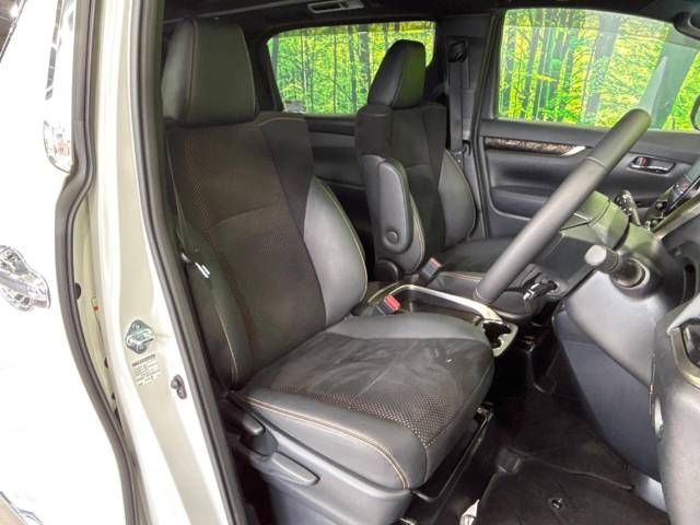 Toyota ALPHARD 2021-05 12749-8