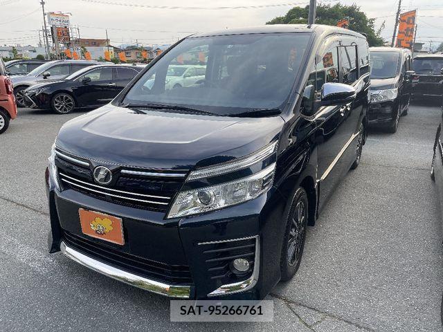 Toyota VOXY 2015-03 289042-0