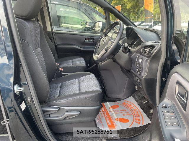 Toyota VOXY 2015-03 289042-4
