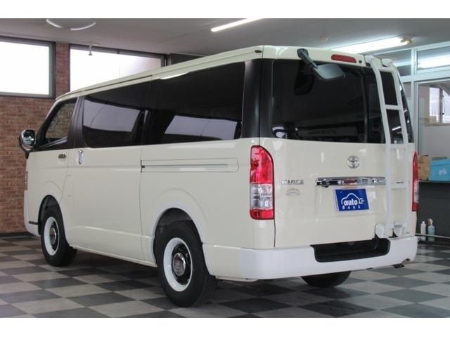 Toyota HIACE VAN 2018-01 11237-1
