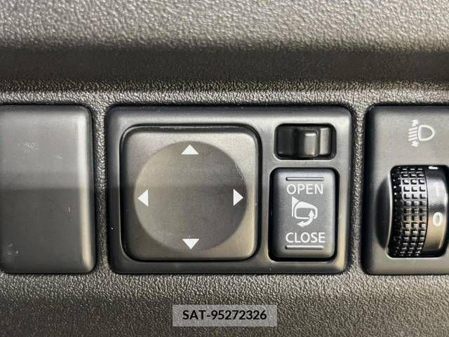 Nissan MARCH 2021-06 363192-5
