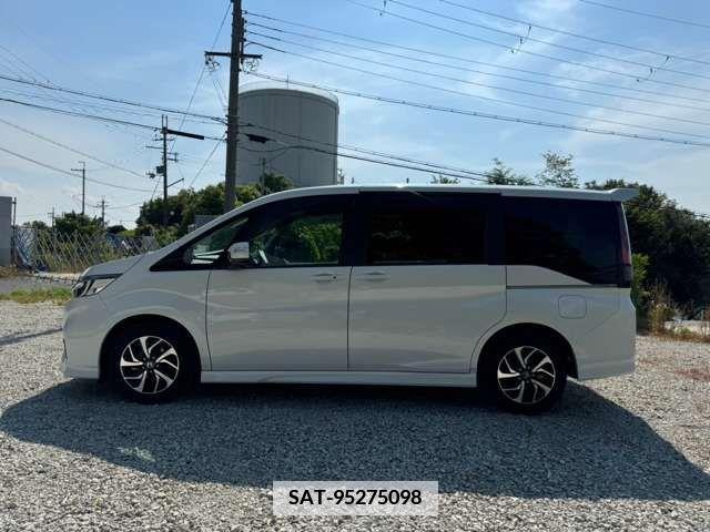 Honda e 2019-05 377246-6