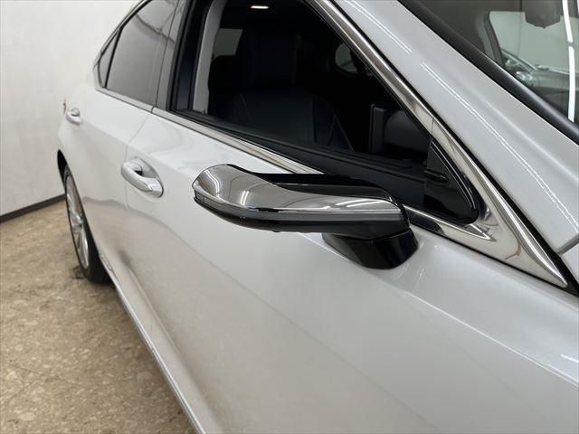 Lexus ES 2018-12 188537-13