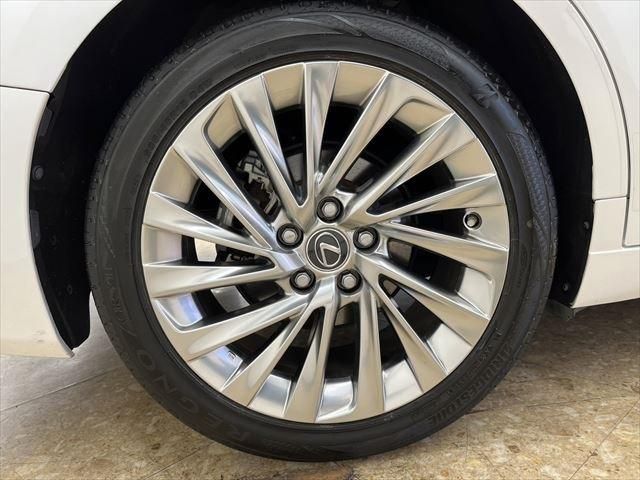 Lexus ES 2018-12 188537-15