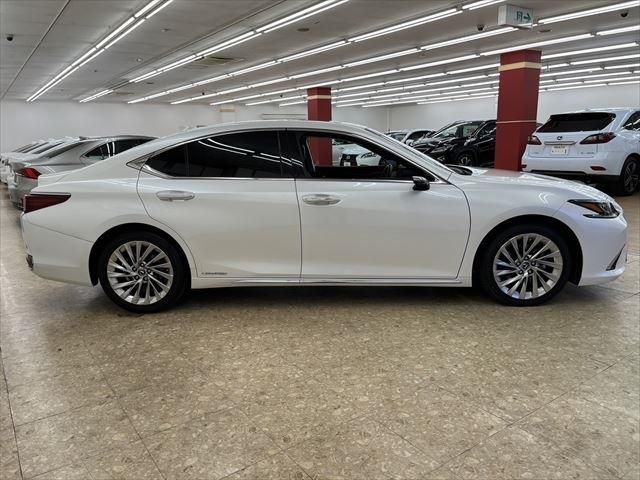 Lexus ES 2018-12 188537-3