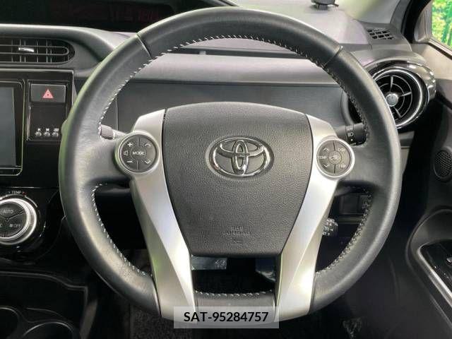 Toyota AQUA 2015-09 356256-11