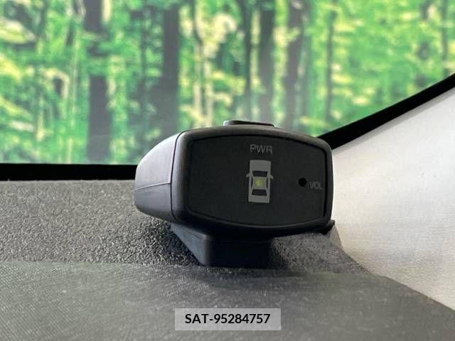 Toyota AQUA 2015-09 356256-5