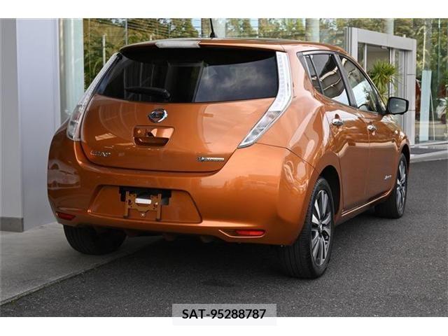 Nissan LEAF 2016-01 248784-2