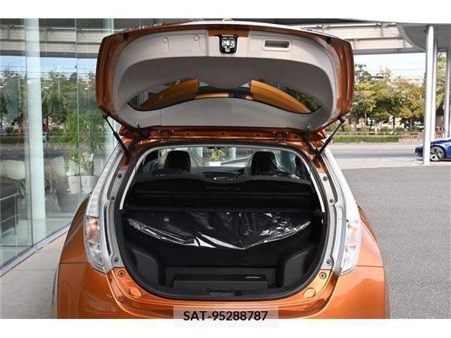 Nissan LEAF 2016-01 248784-11