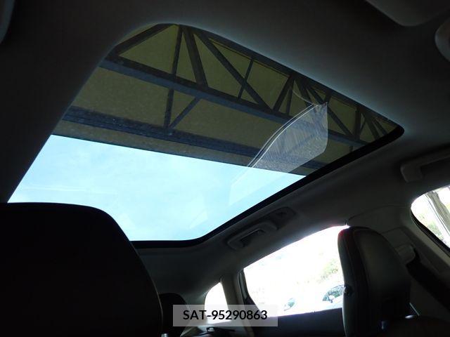 Volvo V40 2013-12 348249-21