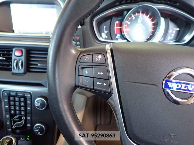 Volvo V40 2013-12 348249-17