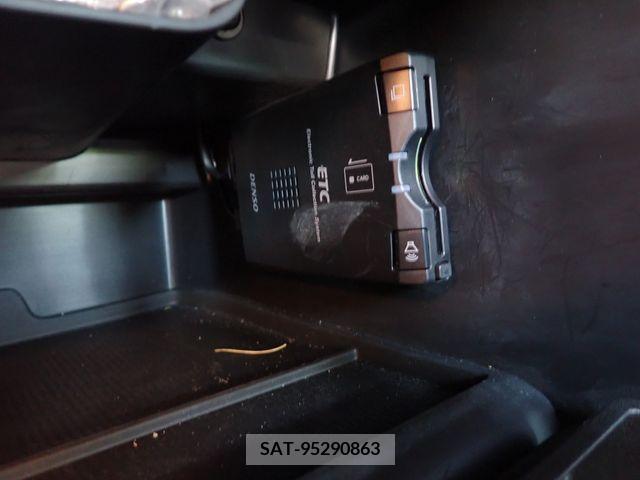 Volvo V40 2013-12 348249-28