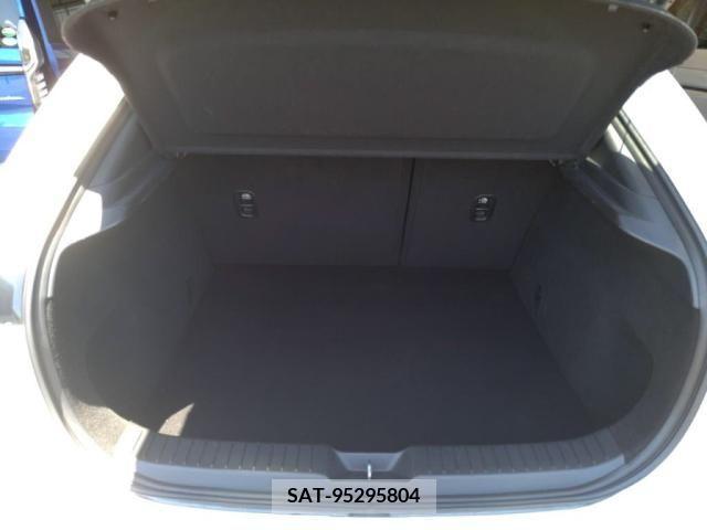 Mazda CX-30 2019-12 302110-24