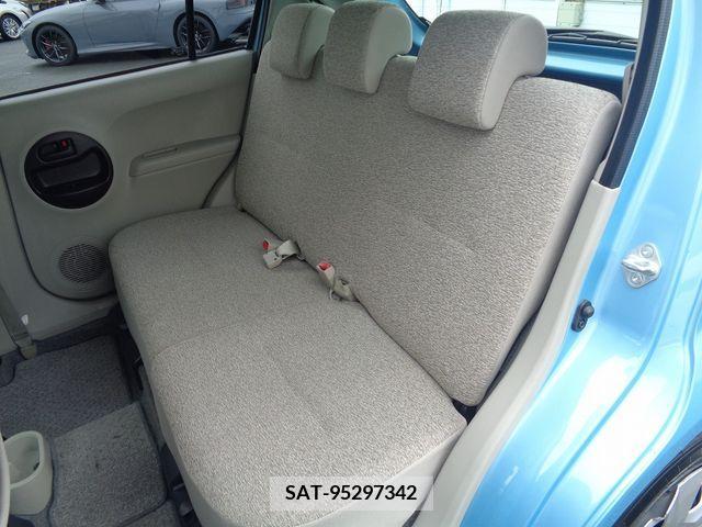 Toyota PASSO 2012-10 379120-6