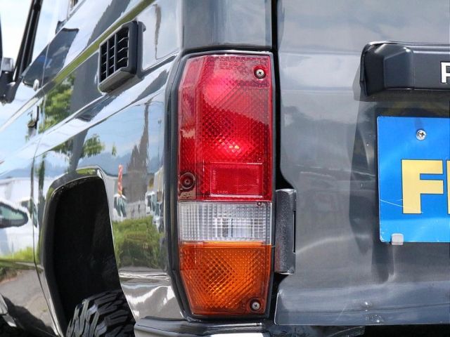 Toyota PRADO 1993-01 1267-12