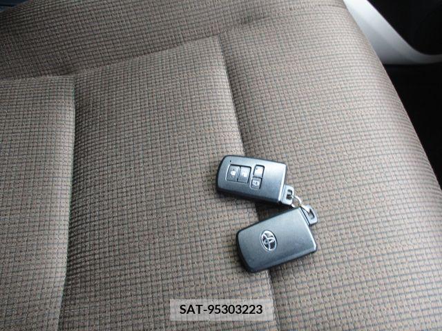 Toyota SIENTA 2018-04 314654-13