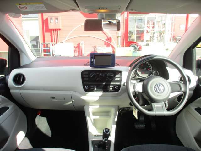 VolksWagen UP! 2013-09 193862-13