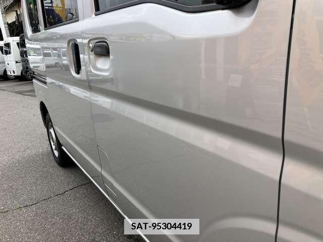 Nissan CLIPPER 2017-11 334733-9