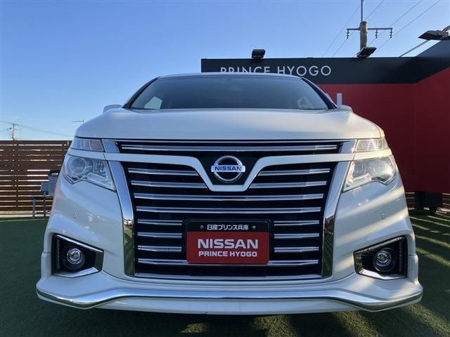 Nissan ELGRAND 2018-09 189919-11
