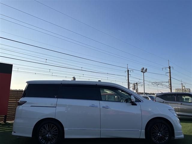 Nissan ELGRAND 2018-09 189919-13