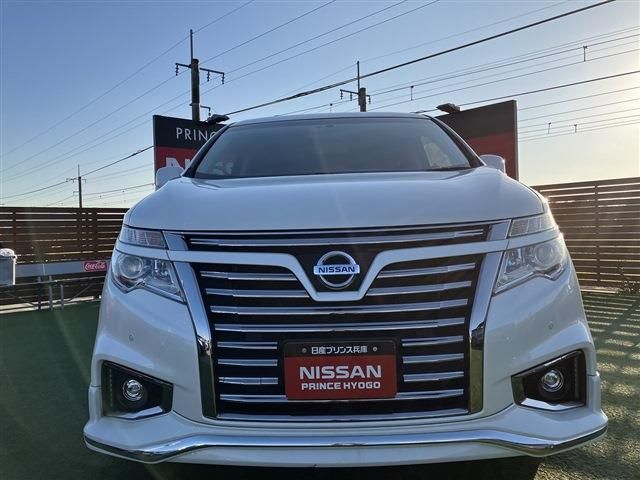 Nissan ELGRAND 2018-09 189919-16