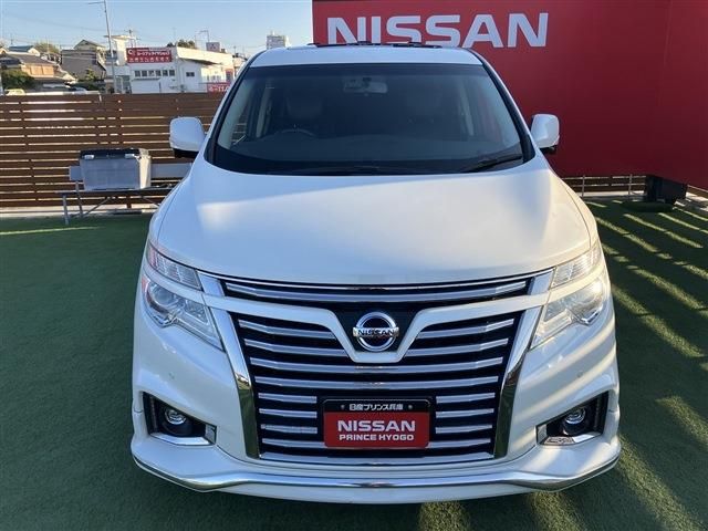 Nissan ELGRAND 2018-09 189919-12