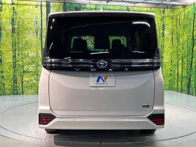 Toyota VOXY HYBRID 2022-10 19086-16