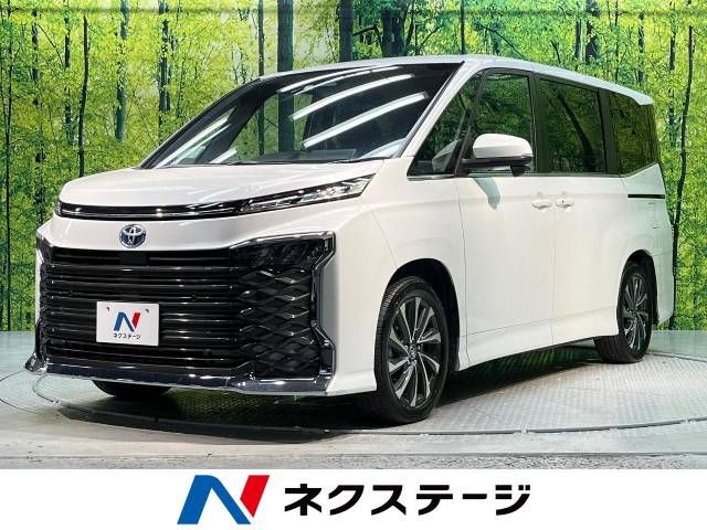Toyota VOXY HYBRID 2022-10 19086-0