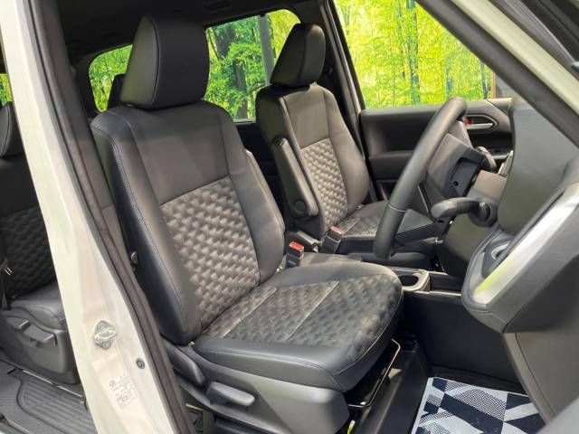 Toyota VOXY HYBRID 2022-10 19086-8