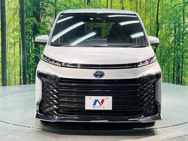 Toyota VOXY HYBRID 2022-10 19086-15