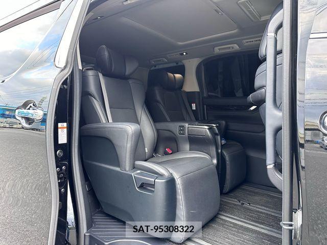 Toyota ALPHARD 2021-09 235285-15