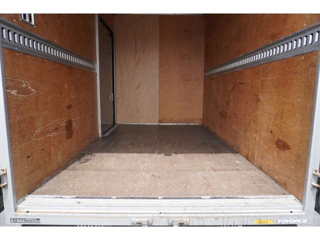 Toyota TOYOACE 2018-02 3810-16